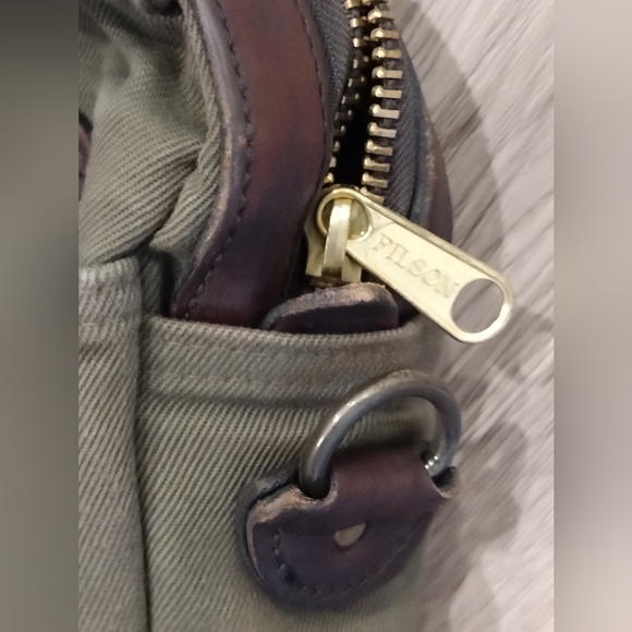 Filson Rugged Twill Briefcase - Picture 6 of 8